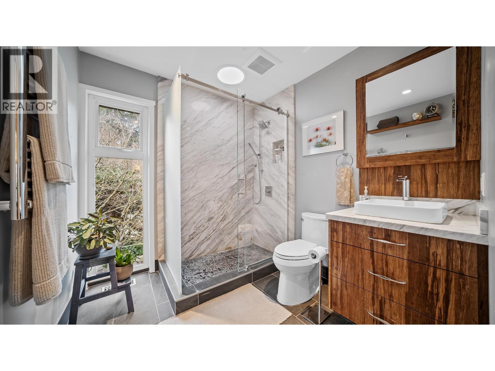 5503 Brookdale Court, Burnaby, British Columbia  V5B 2C6 - Photo 15 - R3111770