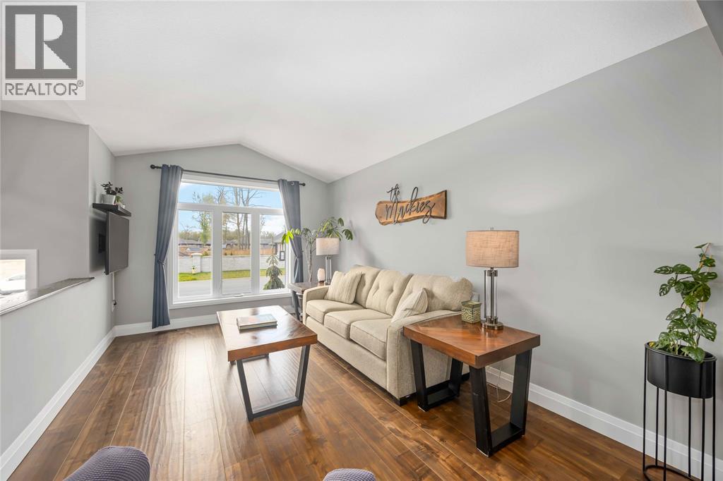 310 Lexington Boulevard, St Clair, Ontario  N0N 1G0 - Photo 7 - 26008266