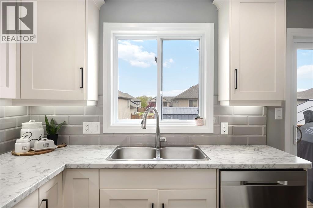 310 Lexington Boulevard, St Clair, Ontario  N0N 1G0 - Photo 6 - 26008266