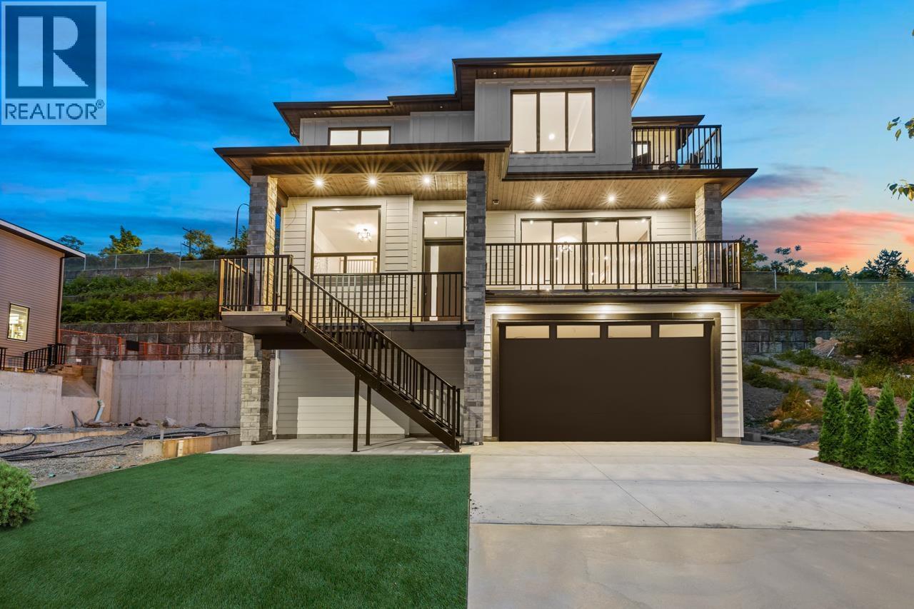 10490 MCVEETY STREET, Maple Ridge, British Columbia