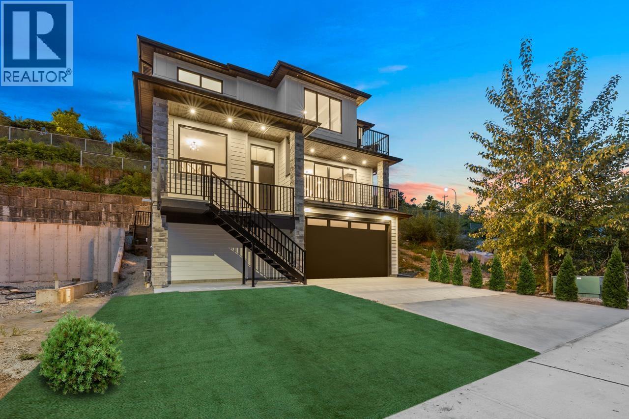 10490 Mcveety Street, Maple Ridge, British Columbia  V2W 0K3 - Photo 4 - R3083486