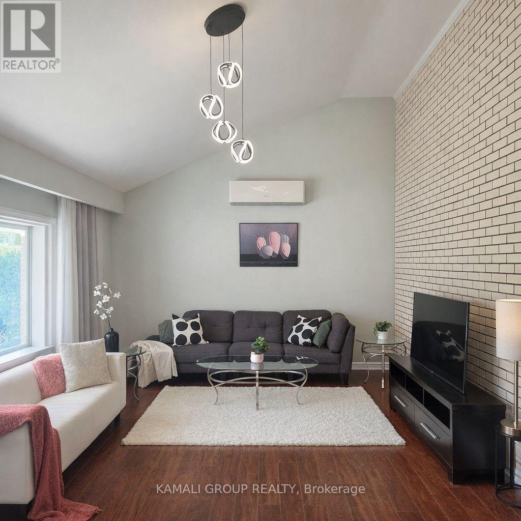 66 Hawksbury Drive, Toronto, Ontario  M2K 1M5 - Photo 2 - C13015306