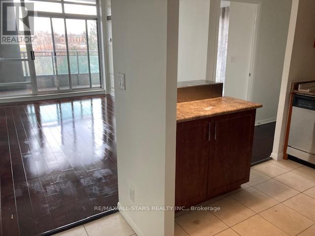 217 - 185 Legion Road N, Toronto, Ontario  M8Y 0A1 - Photo 8 - W13016640