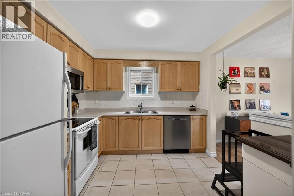 30 Braemar Avenue Unit# 64, Caledonia, Ontario  N3W 2M1 - Photo 7 - 40822183