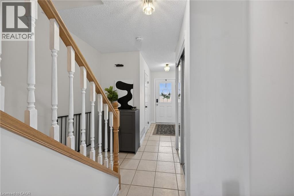 30 Braemar Avenue Unit# 64, Caledonia, Ontario  N3W 2M1 - Photo 6 - 40822183