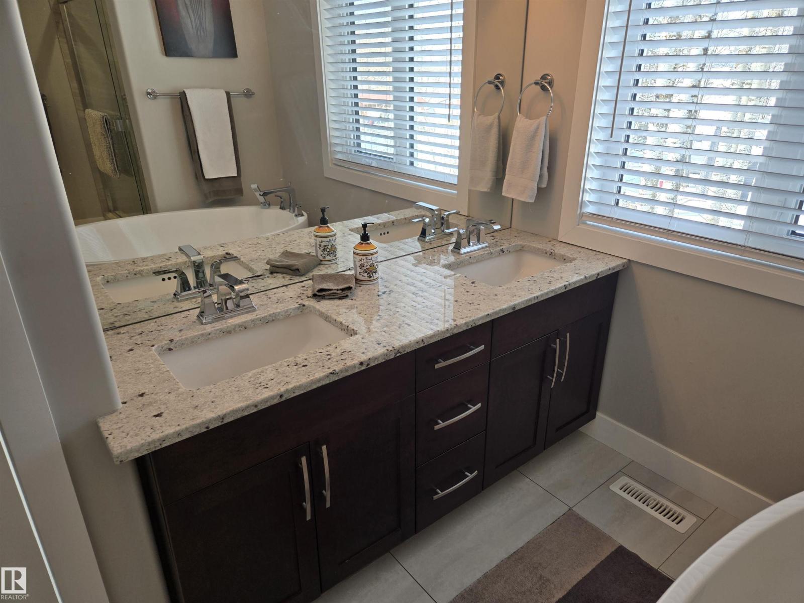 3 Conifer Cr, Rural Lac Ste. Anne County, Alberta  T0E 0V0 - Photo 22 - E4477703