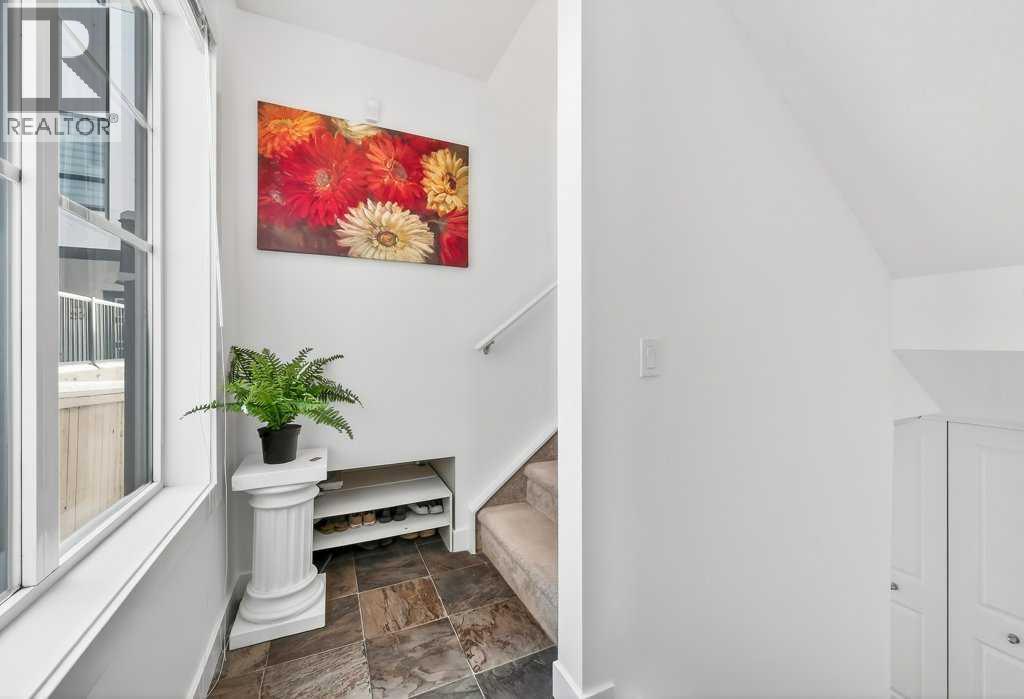 516 Sage Hill Grove Nw, Calgary, Alberta  T3R 0Z8 - Photo 5 - A2297487