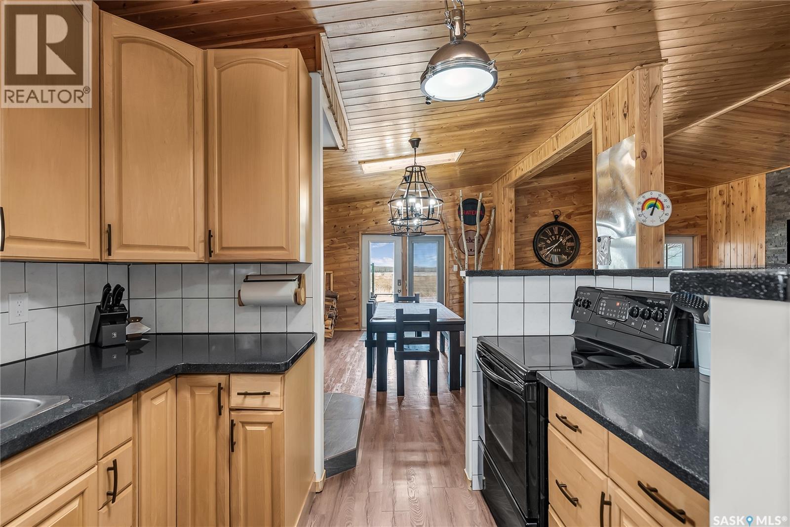 108 Iroquois Lake Drive, Iroquois Lake, Saskatchewan  S0J 2G0 - Photo 5 - SK028543