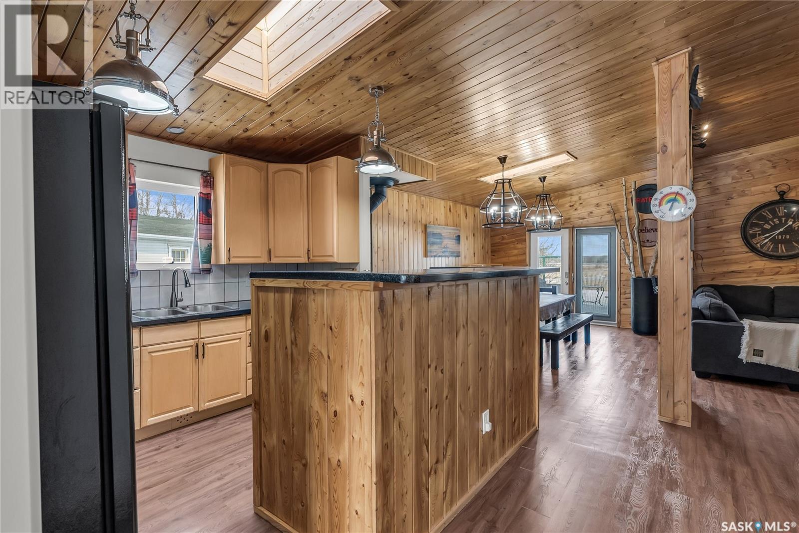 108 Iroquois Lake Drive, Iroquois Lake, Saskatchewan  S0J 2G0 - Photo 6 - SK028543