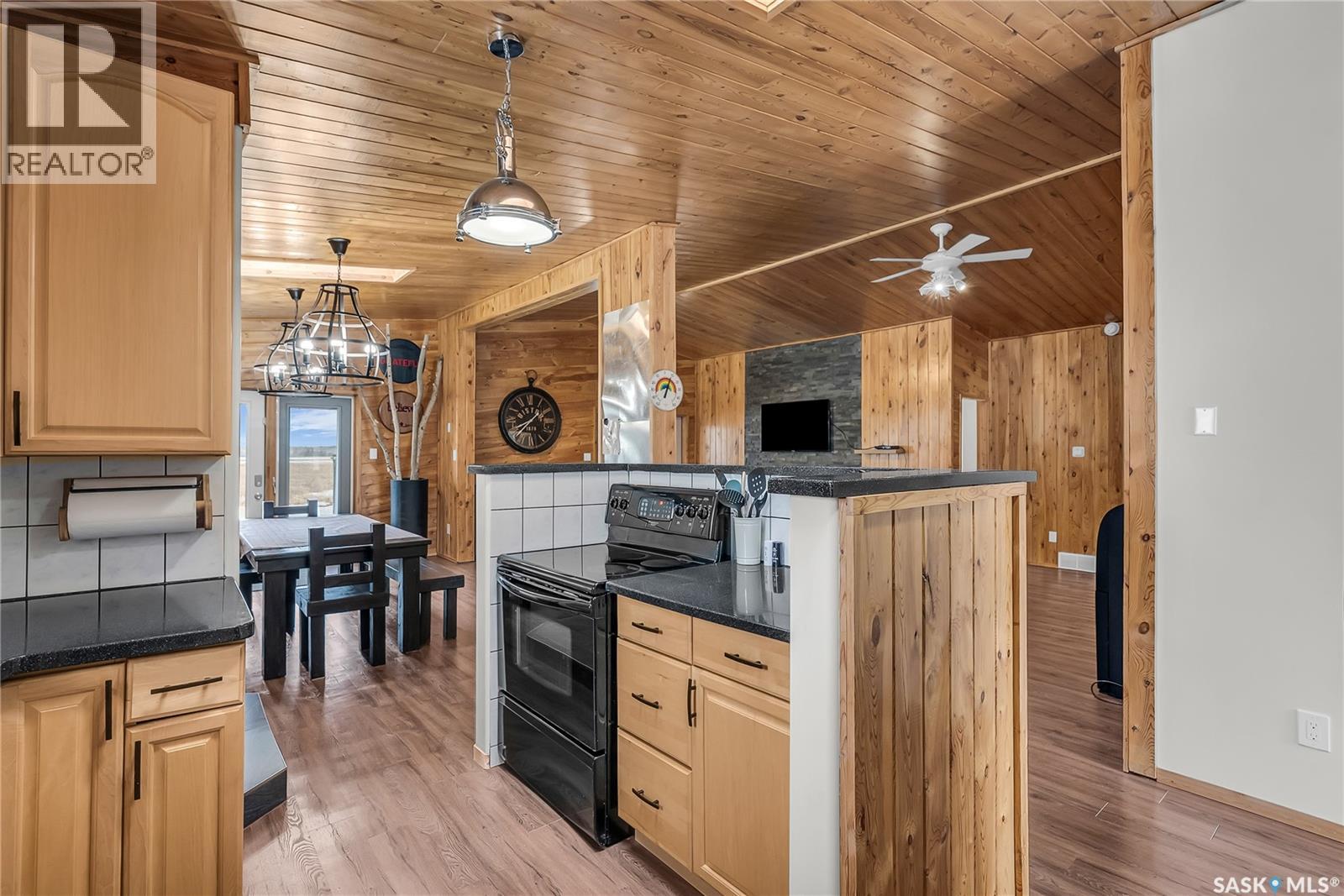 108 Iroquois Lake Drive, Iroquois Lake, Saskatchewan  S0J 2G0 - Photo 4 - SK028543