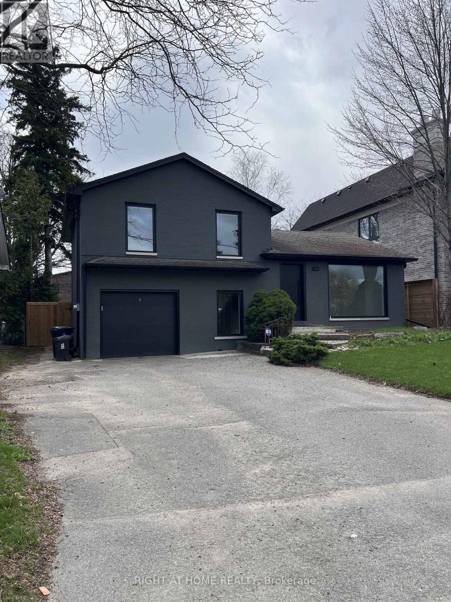 215 CHURCHILL AVENUE, Toronto, Ontario