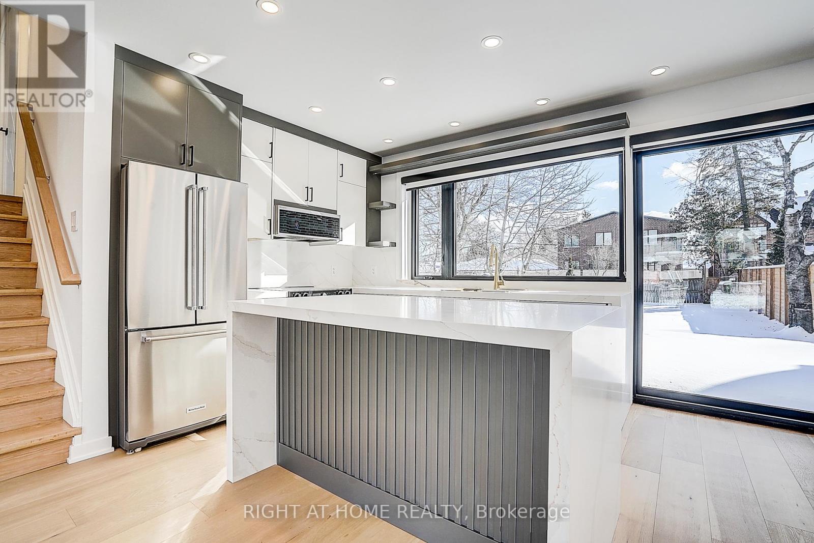 215 Churchill Avenue, Toronto, Ontario  M2R 1E2 - Photo 10 - C13017582