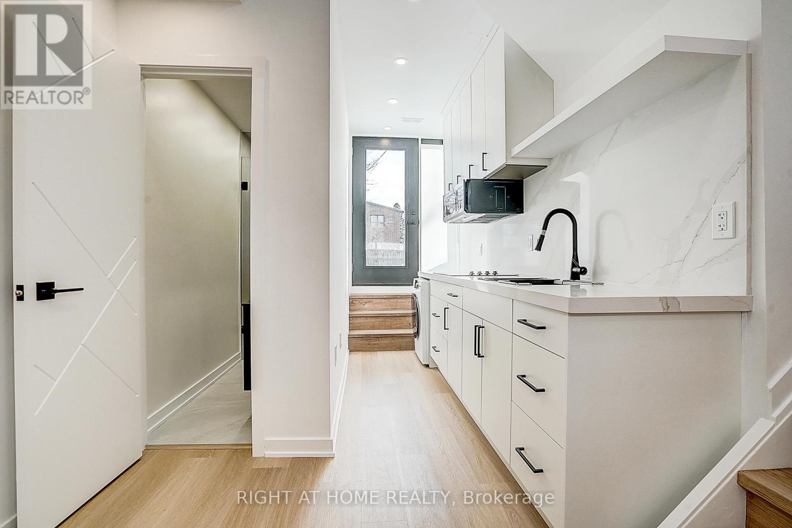 215 Churchill Avenue, Toronto, Ontario  M2R 1E2 - Photo 43 - C13017582