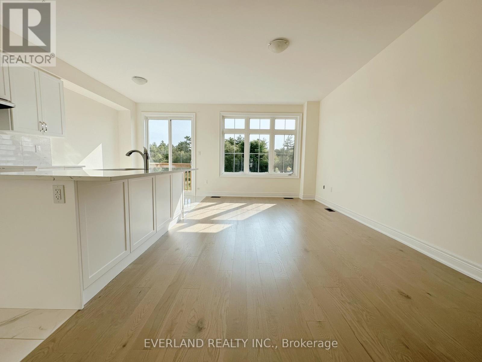 50 Hercules Club Drive, Richmond Hill, Ontario  L4E 1A2 - Photo 2 - N13017590