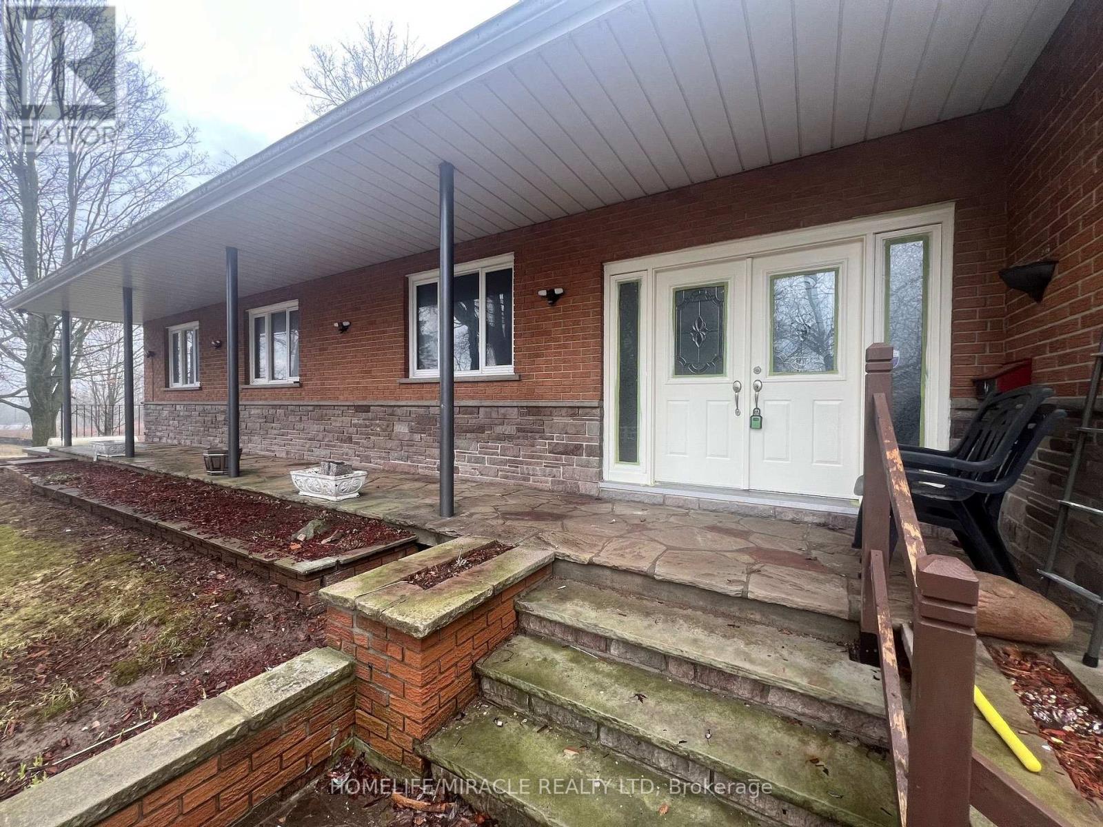 15674 Mt Pleasant Road, Caledon, Ontario  L7E 3M5 - Photo 2 - W13017572