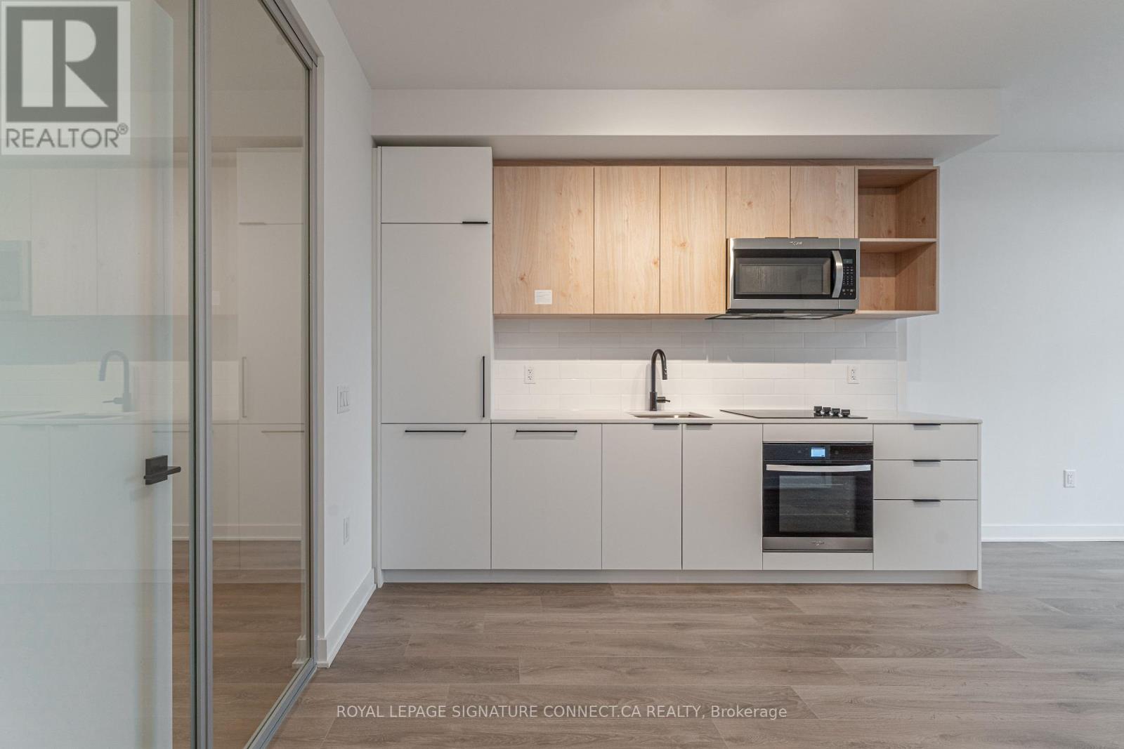 718 - 1185 Dupont Street, Toronto, Ontario  M6H 0E5 - Photo 5 - W13017588