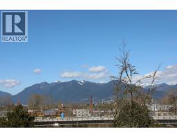615 774 GREAT NORTHERN WAY, Vancouver, British Columbia