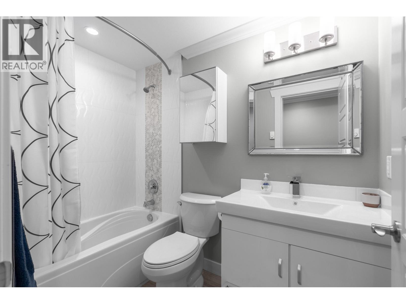 937 Thermal Drive, Coquitlam, British Columbia  V3J 6R9 - Photo 19 - R3112763