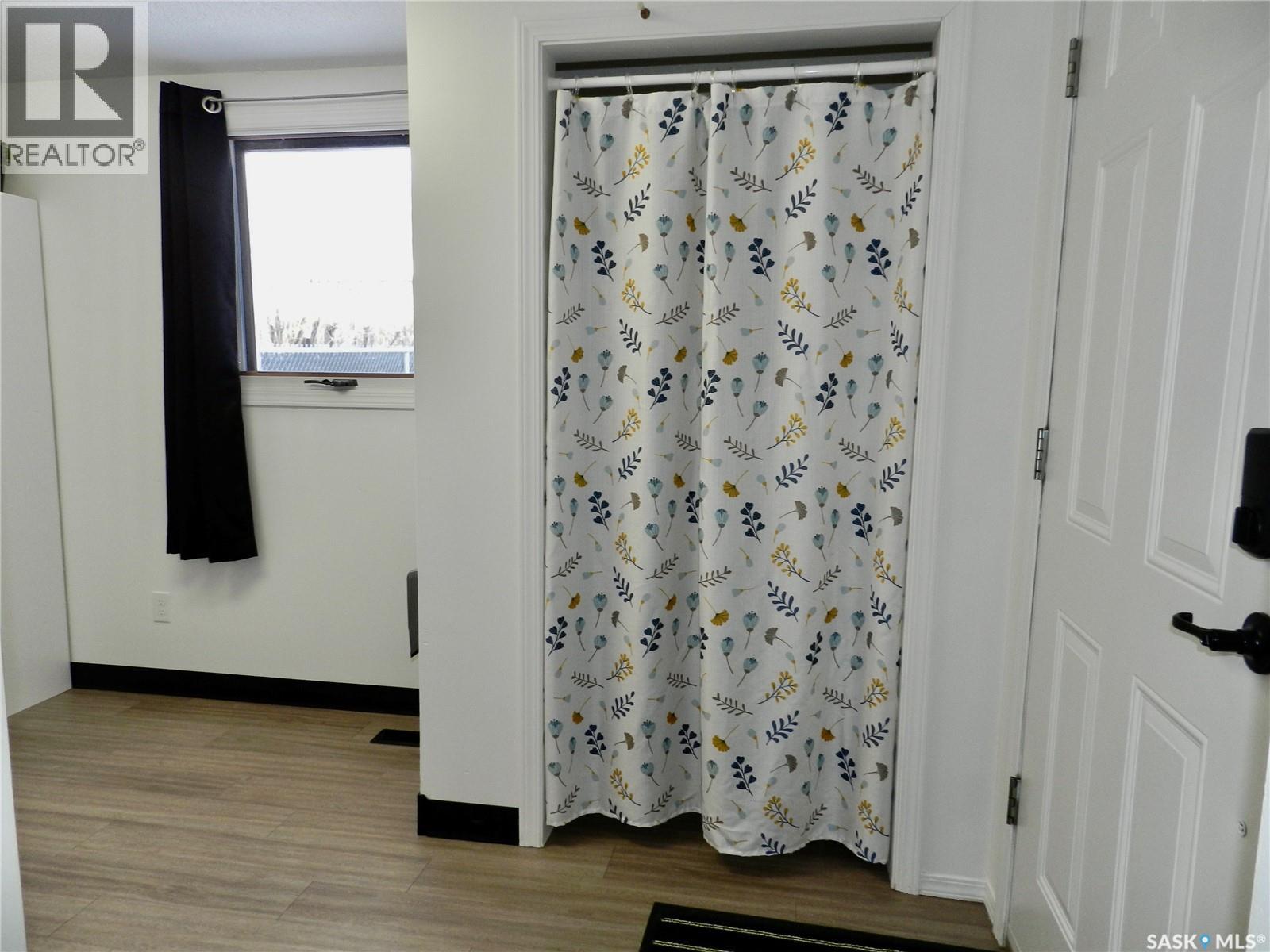 1030 Hochelaga Street W, Moose Jaw, Saskatchewan  S6H 2H9 - Photo 11 - SK033333