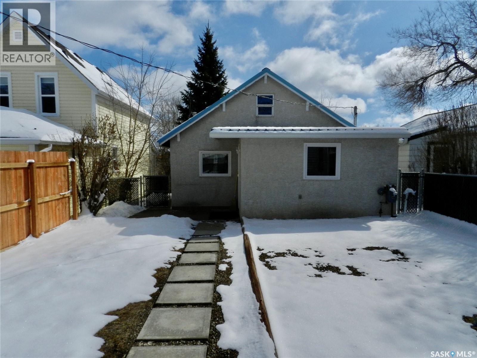 1030 Hochelaga Street W, Moose Jaw, Saskatchewan  S6H 2H9 - Photo 21 - SK033333
