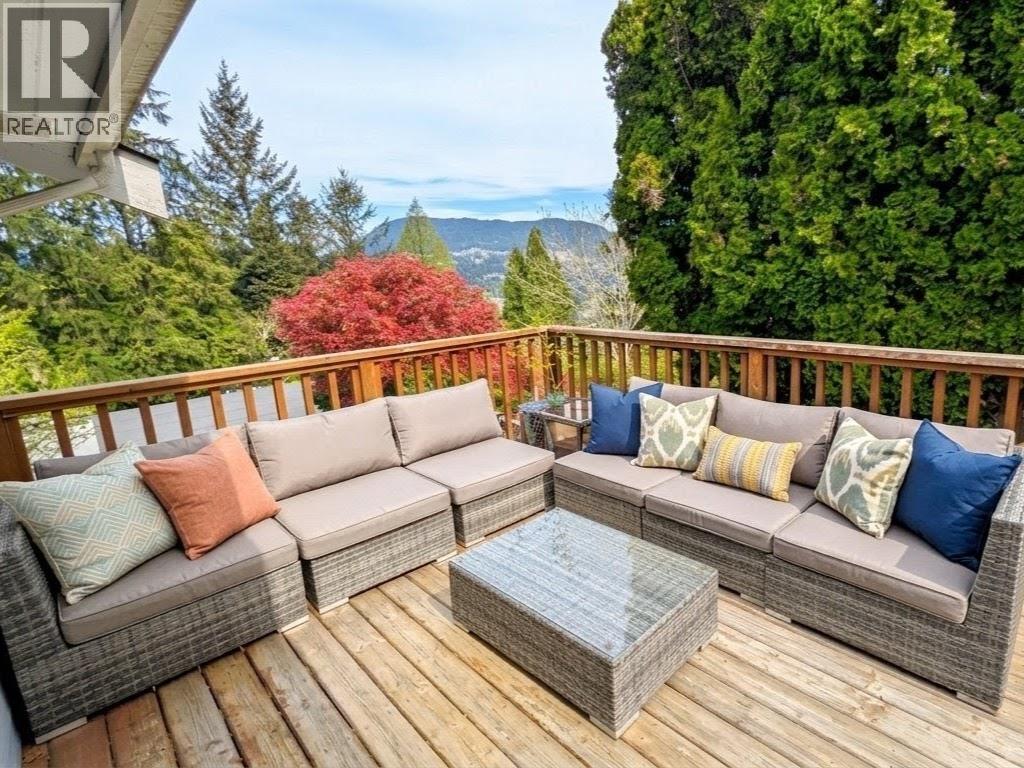 937 Thermal Drive, Coquitlam, British Columbia  V3J 6R9 - Photo 22 - R3112763