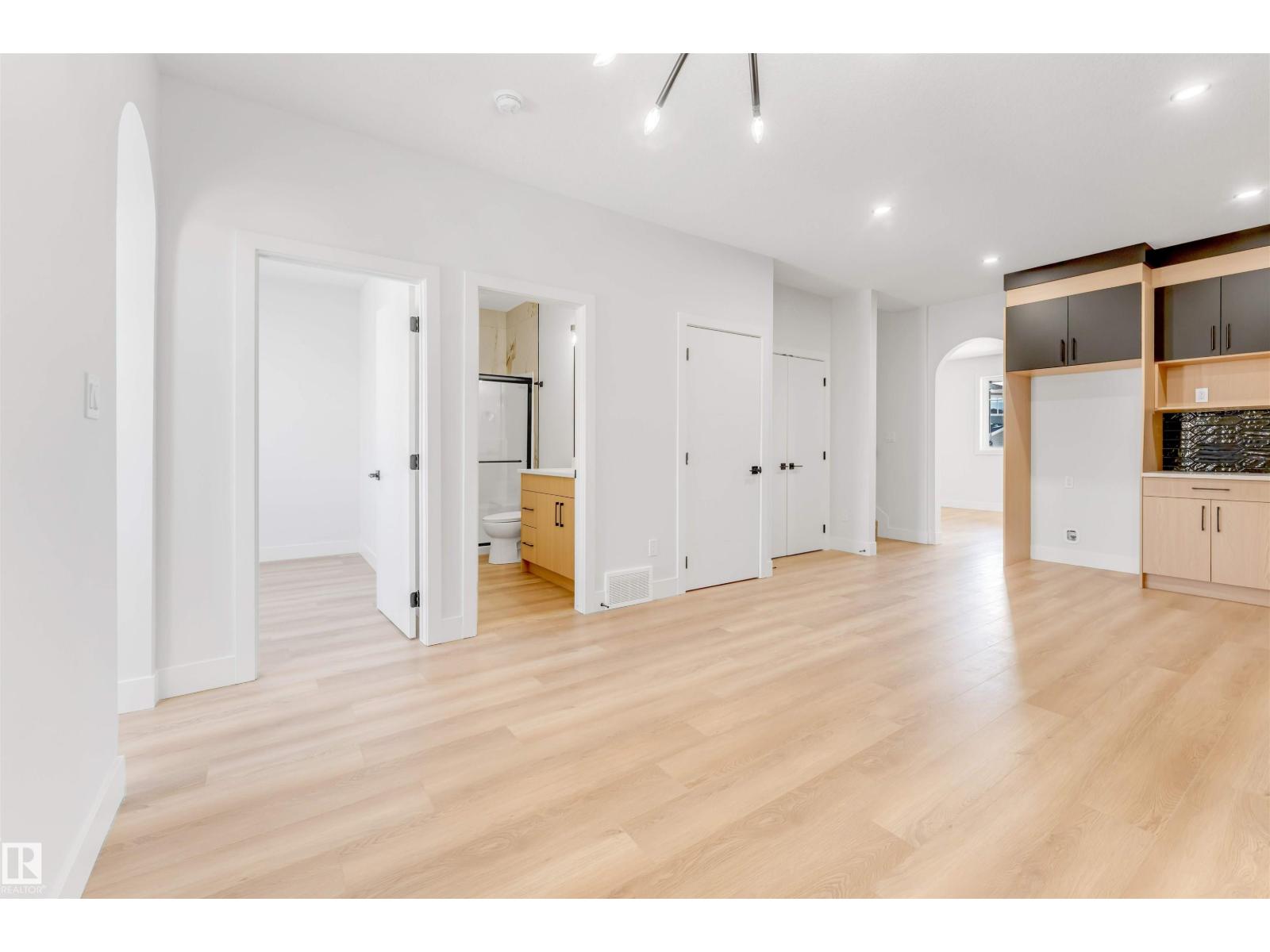 22932 80 Av Nw, Edmonton, Alberta  T5T 7Y1 - Photo 12 - E4483142