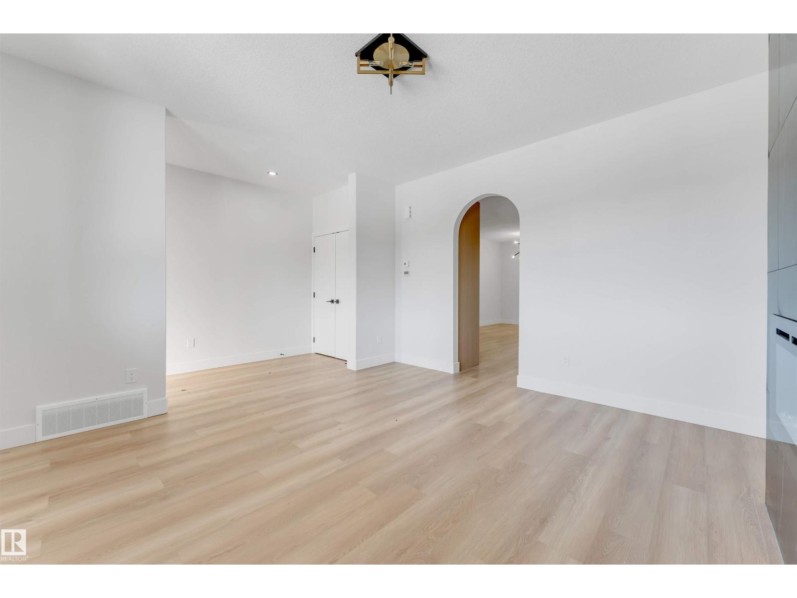 22932 80 Av Nw, Edmonton, Alberta  T5T 7Y1 - Photo 14 - E4483142