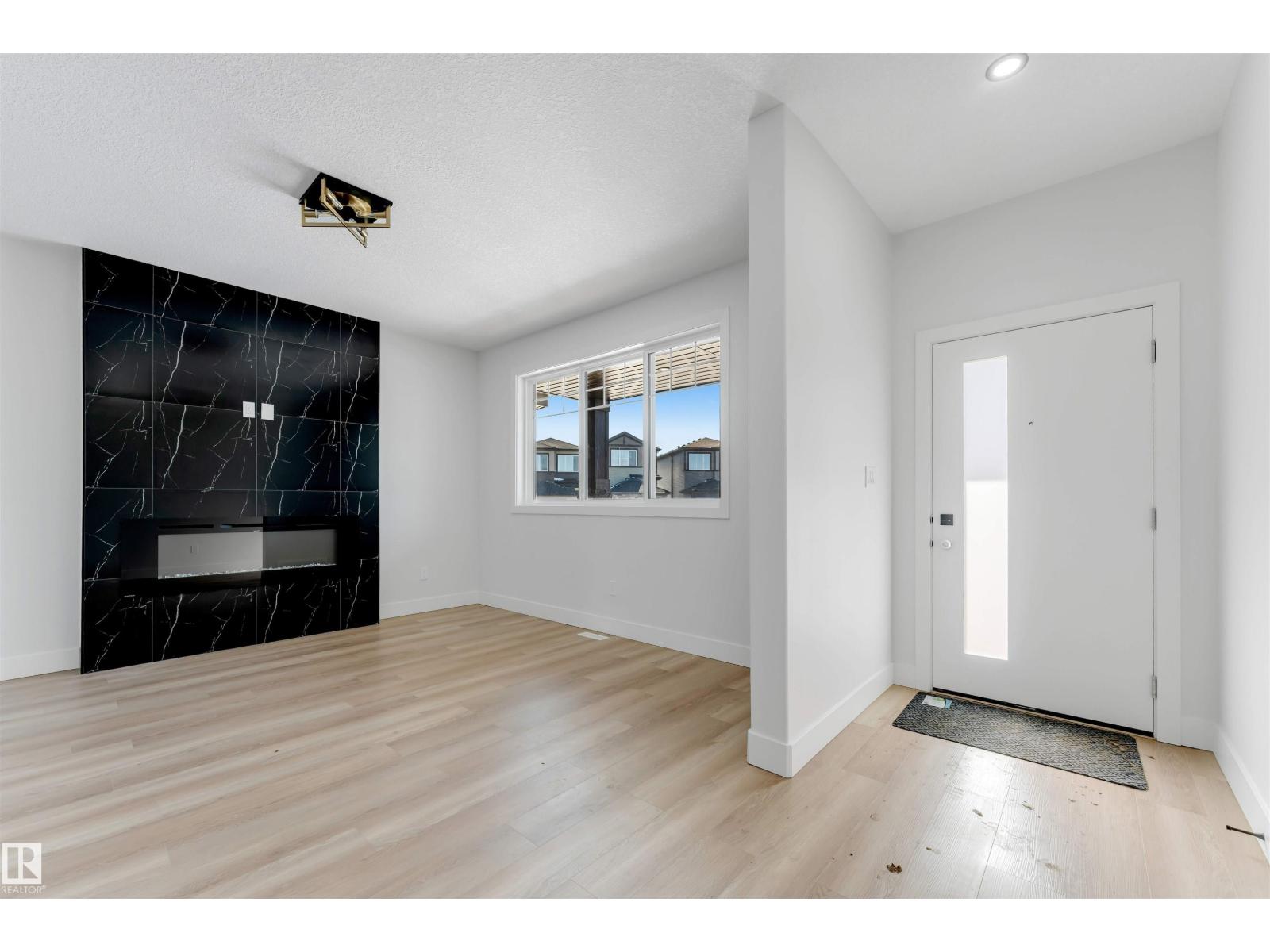 22932 80 Av Nw, Edmonton, Alberta  T5T 7Y1 - Photo 3 - E4483142