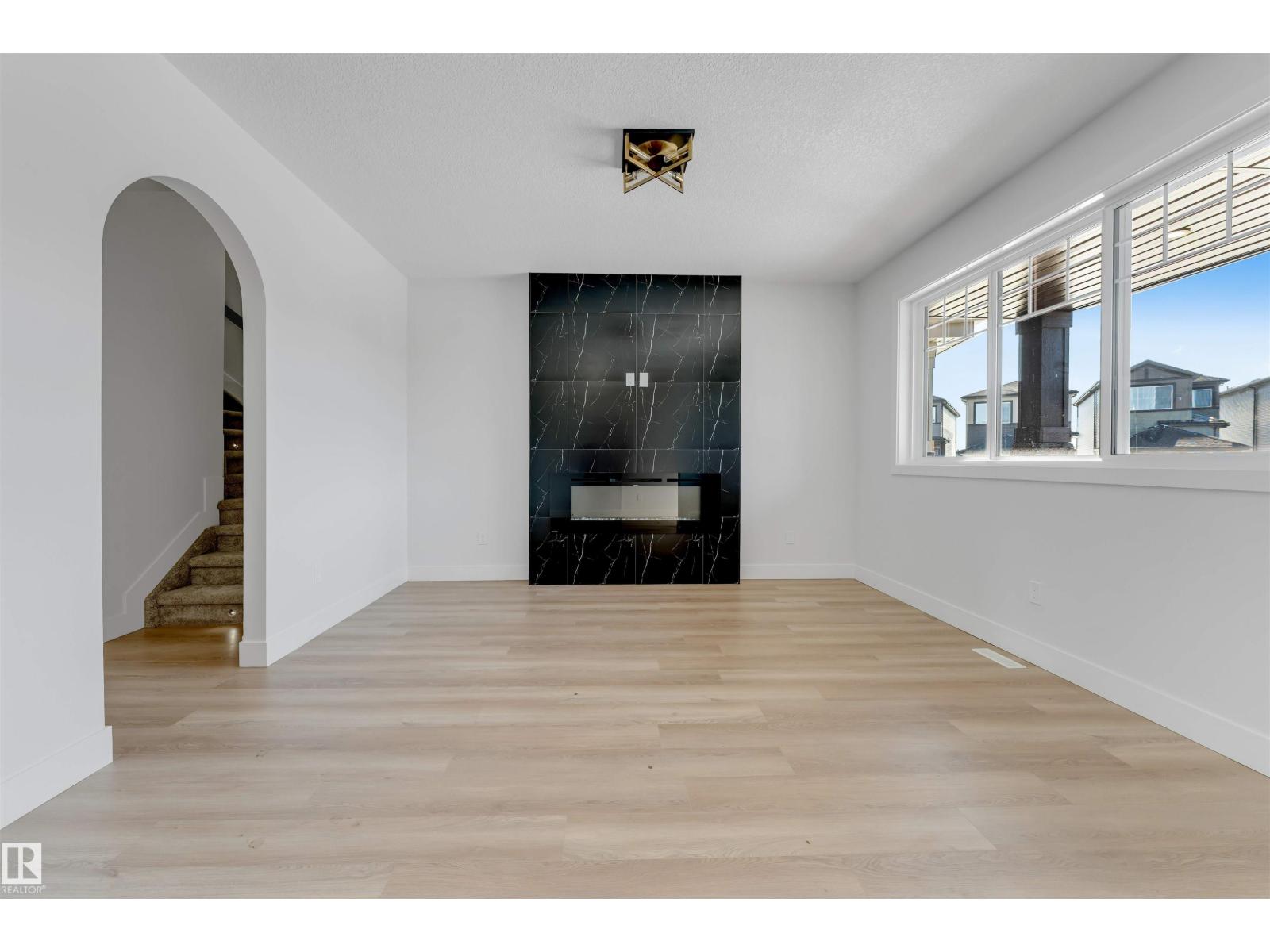 22932 80 Av Nw, Edmonton, Alberta  T5T 7Y1 - Photo 6 - E4483142