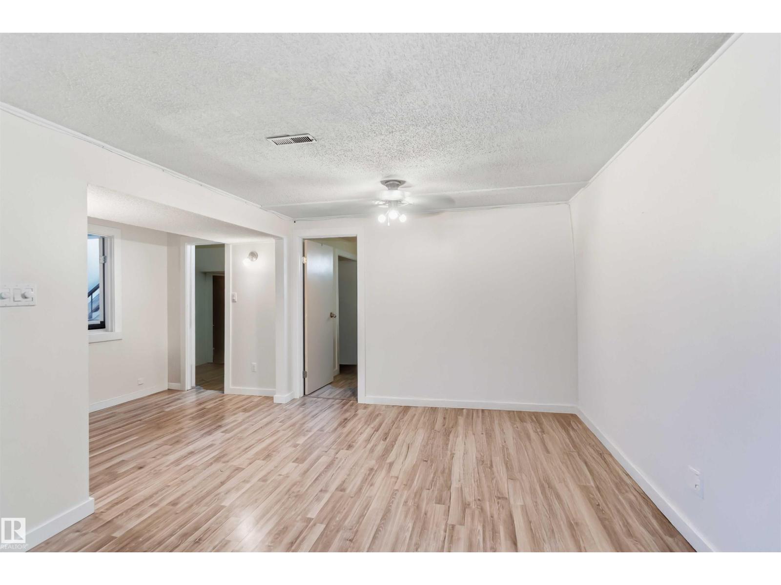 17 Windsor St, Spruce Grove, Alberta  T7X 1L6 - Photo 36 - E4483144