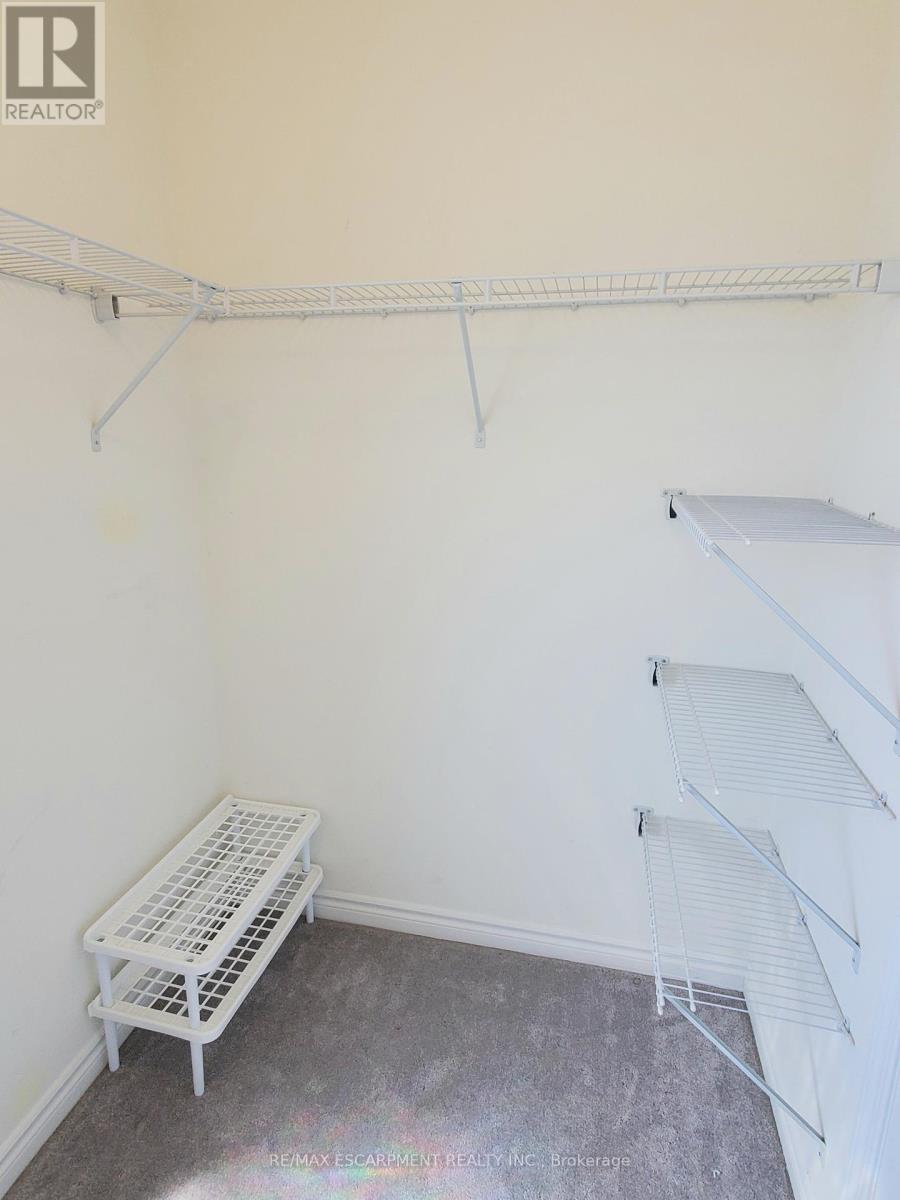 124 Daylily Lane, Kitchener, Ontario  N2R 0L7 - Photo 18 - X13017576