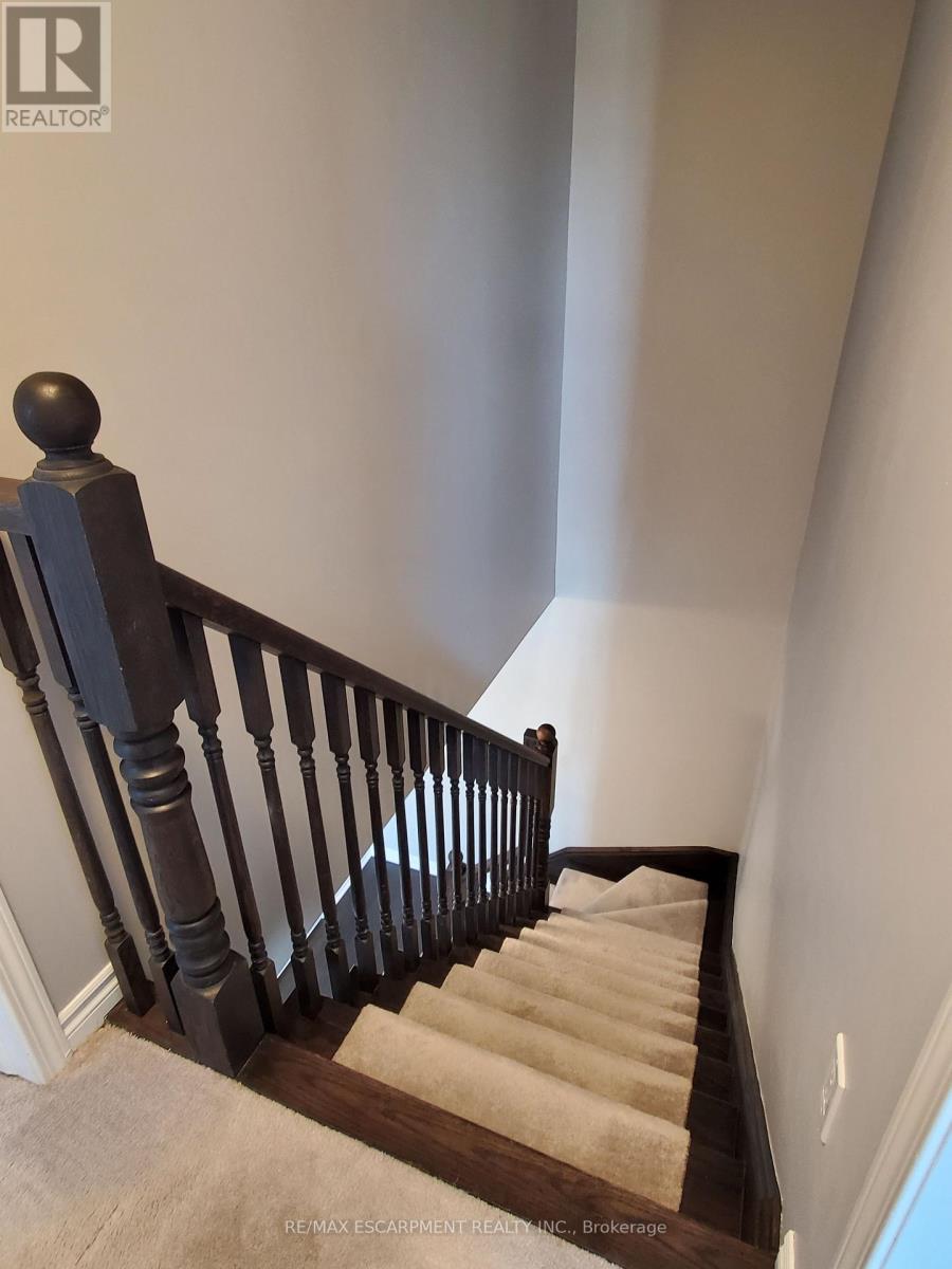 124 Daylily Lane, Kitchener, Ontario  N2R 0L7 - Photo 8 - X13017576