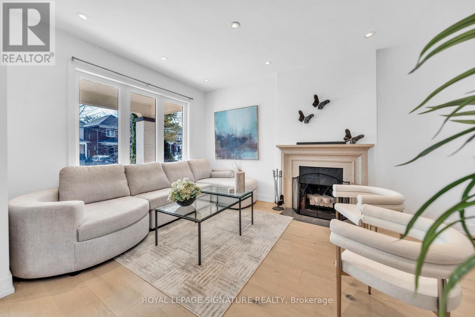 70 CRANBROOKE AVENUE, Toronto, Ontario