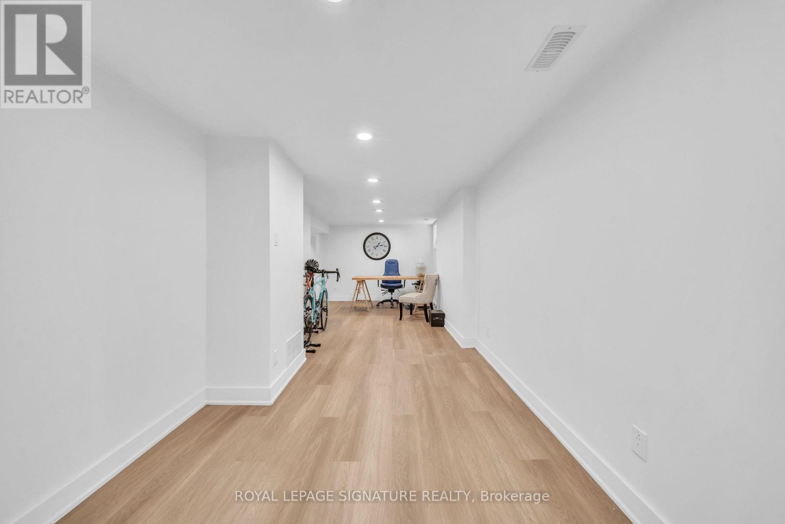 70 Cranbrooke Avenue, Toronto, Ontario  M5M 1M4 - Photo 24 - C12872878