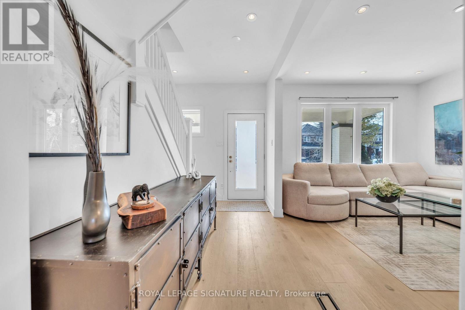 70 Cranbrooke Avenue, Toronto, Ontario  M5M 1M4 - Photo 2 - C12872878