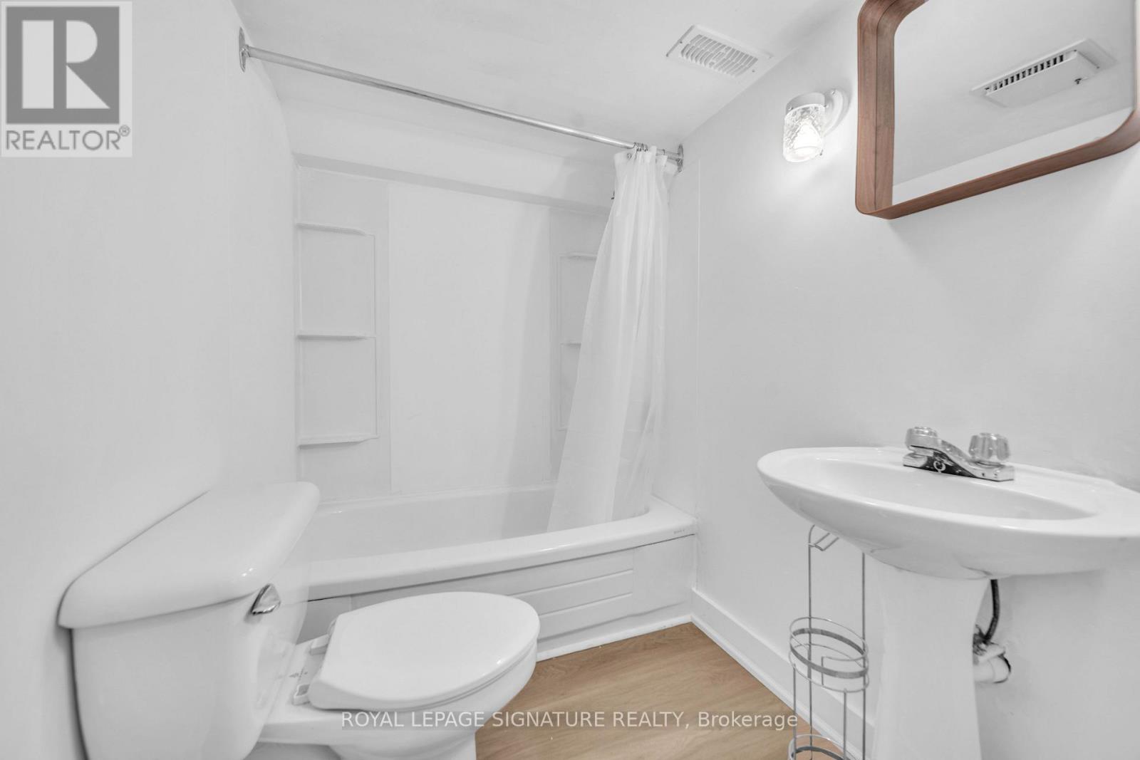 70 Cranbrooke Avenue, Toronto, Ontario  M5M 1M4 - Photo 22 - C12872878