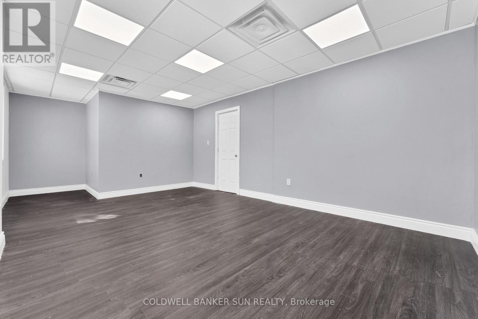 290 Dundas Street, Woodstock, Ontario  N4S 1B2 - Photo 35 - X12864616