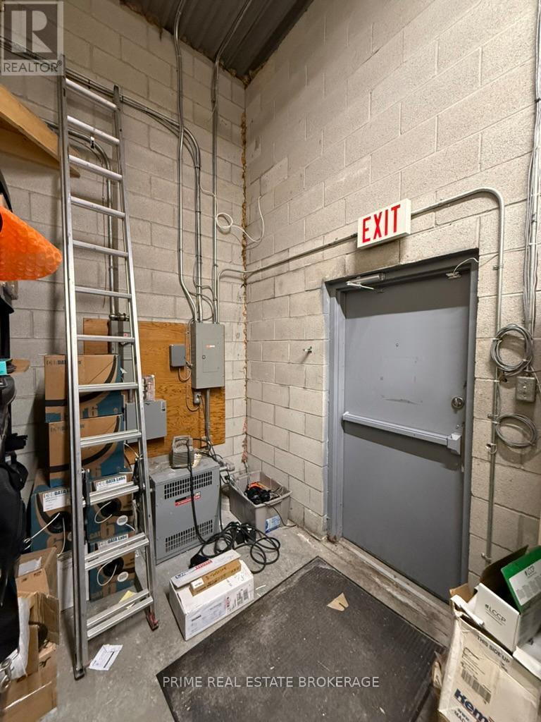 Unit 4 - 647 Wilton Grove, London South, Ontario  N6N 1N7 - Photo 12 - X13001322