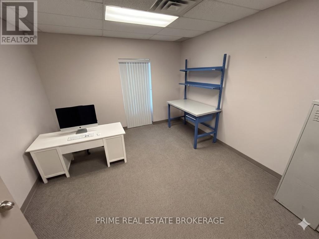 Unit 4 - 647 Wilton Grove, London South, Ontario  N6N 1N7 - Photo 10 - X13001322