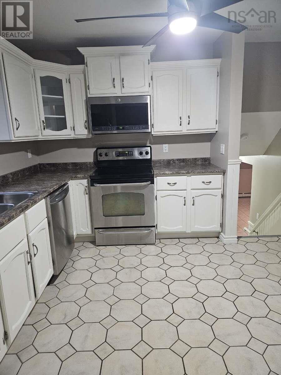 42 Bardmoor Crescent, Sydney River, Nova Scotia  B1S 3J6 - Photo 11 - 202600077