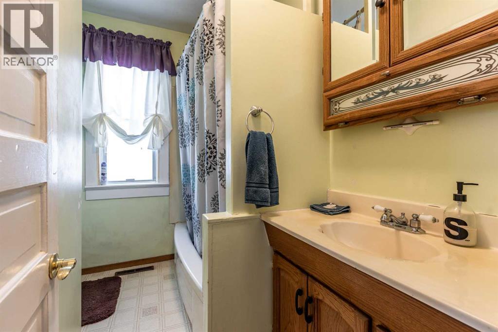 966 Yuill Street SE, Medicine Hat, Alberta  T1A 0Y8 - Photo 21 - A2288003