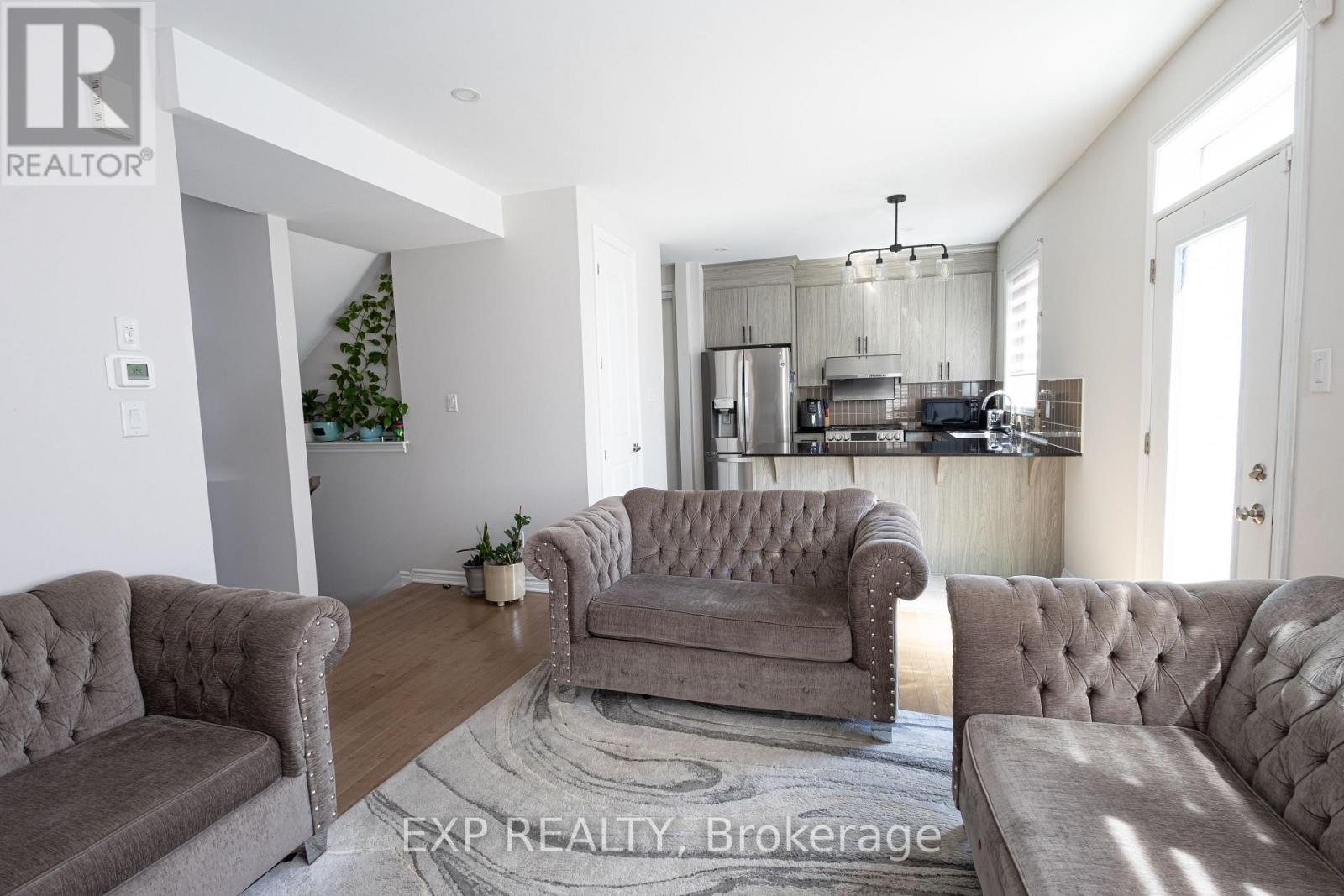 1008 Carden Lane, Ottawa, Ontario  K1W 0N3 - Photo 8 - X13017636