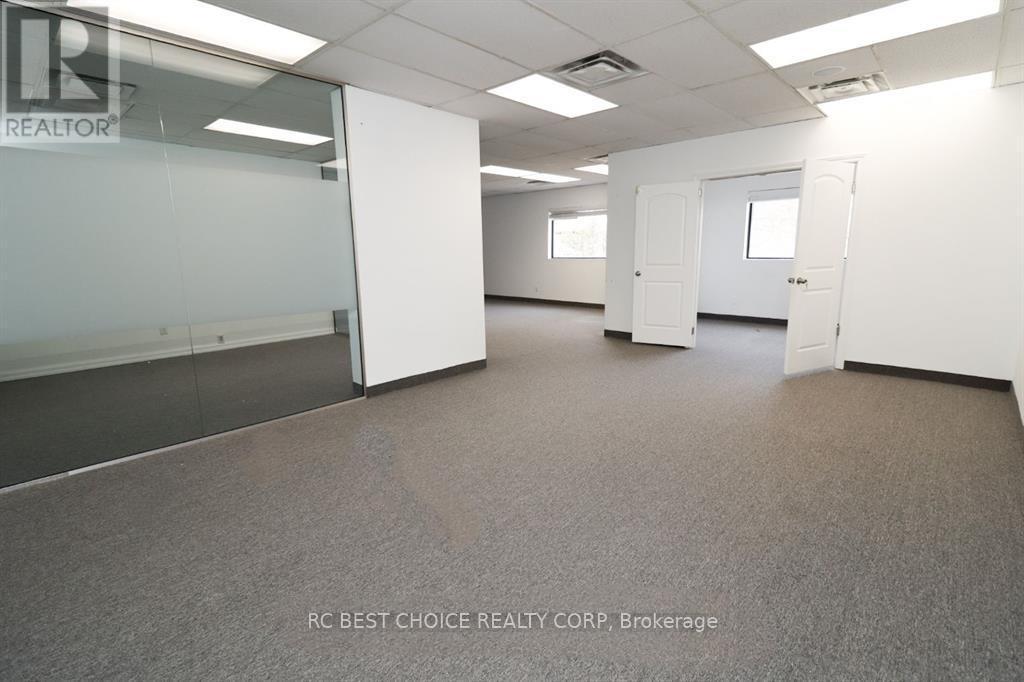 200 - 738 Sheppard Avenue E, Toronto, Ontario  M2K 1C4 - Photo 4 - C12992954