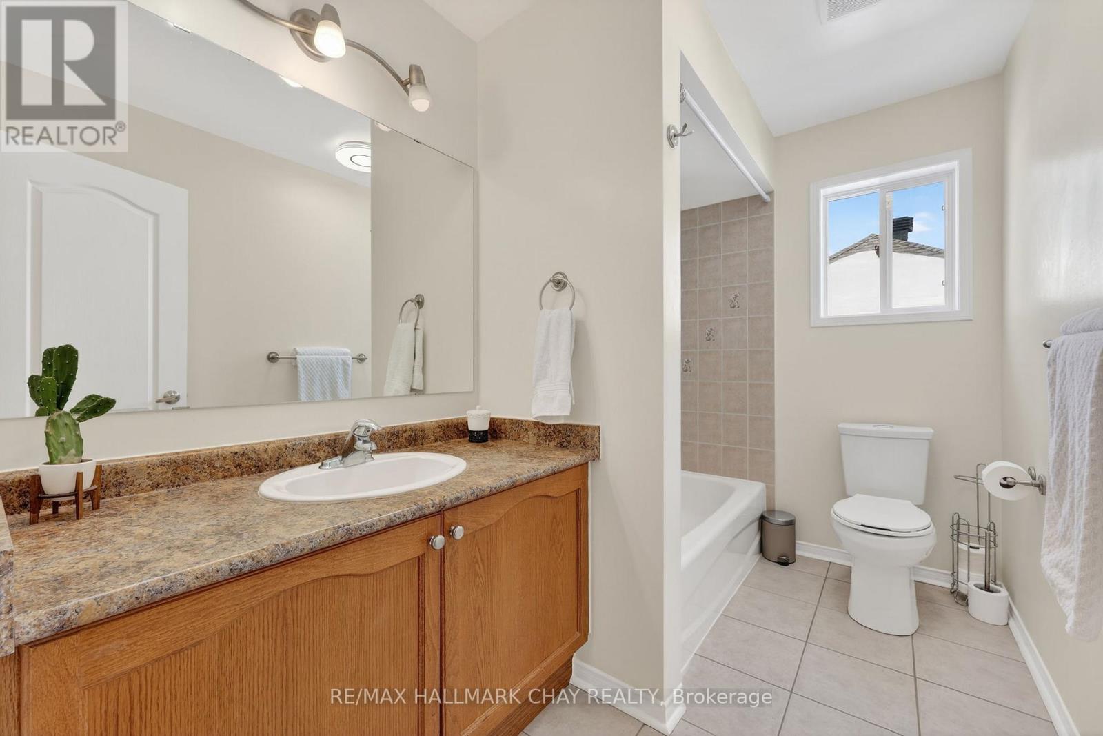 87 Truax Crescent, Essa, Ontario  L3W 0C1 - Photo 27 - N12938960