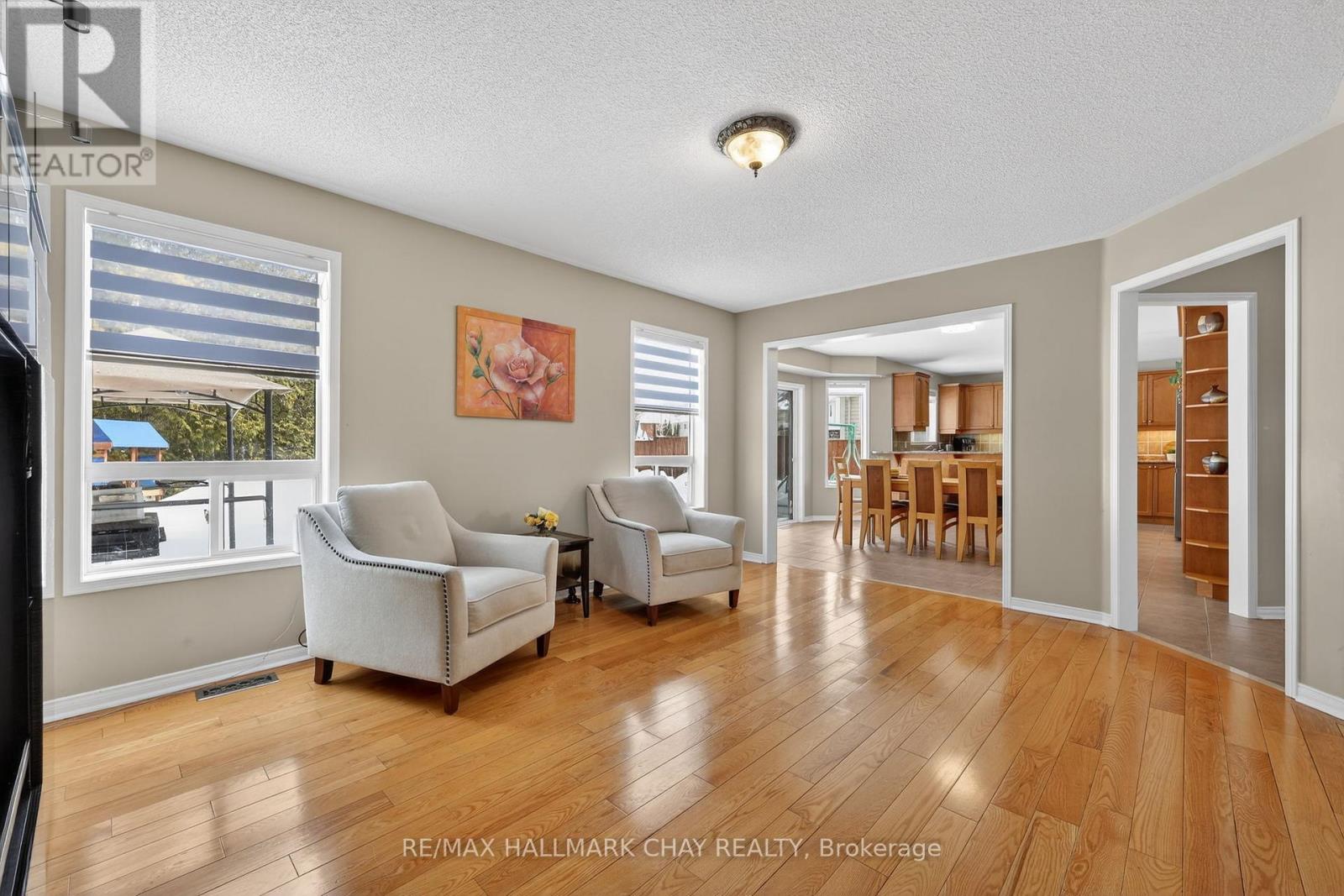 87 Truax Crescent, Essa, Ontario  L3W 0C1 - Photo 11 - N12938960