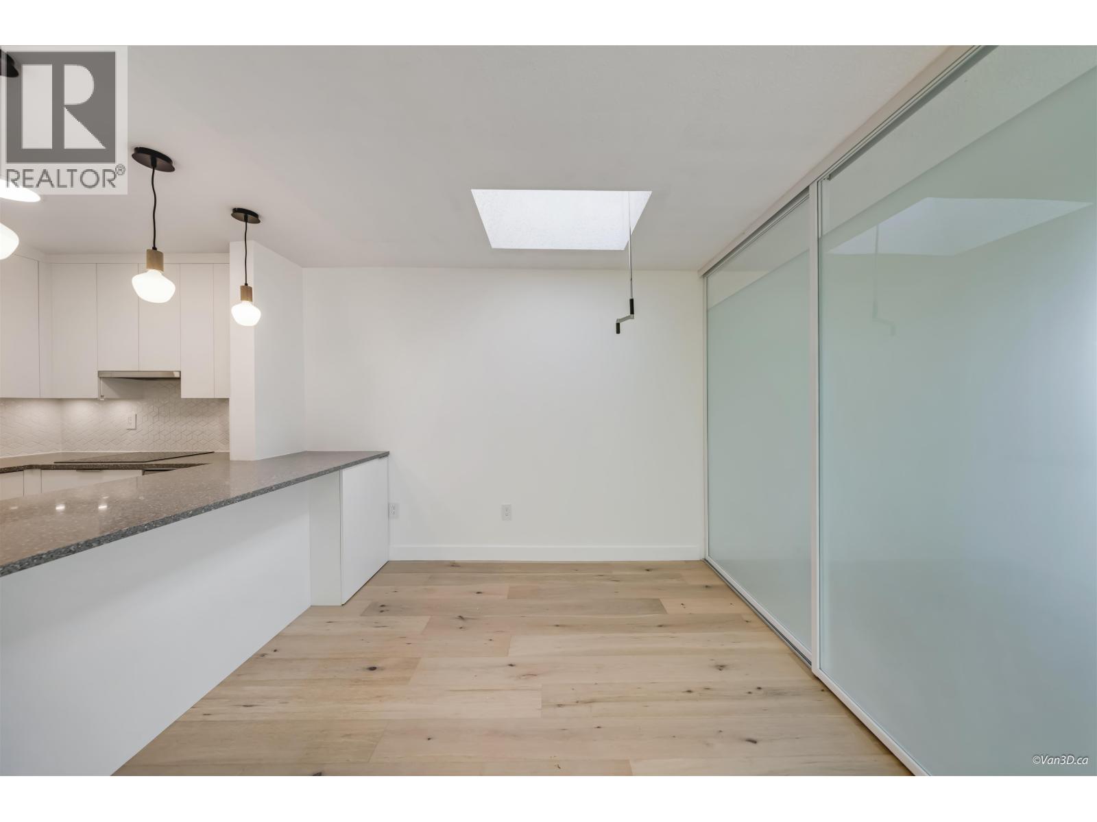 303 1545 E 2nd Avenue, Vancouver, British Columbia  V5N 1C8 - Photo 12 - R3113121