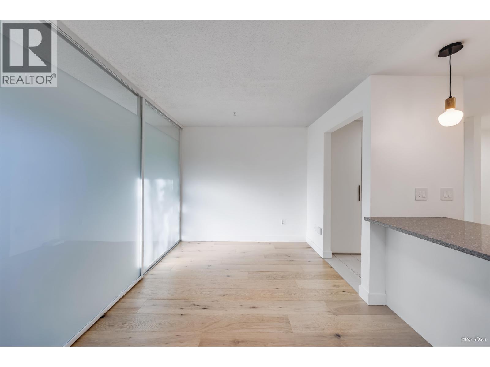 303 1545 E 2nd Avenue, Vancouver, British Columbia  V5N 1C8 - Photo 13 - R3113121