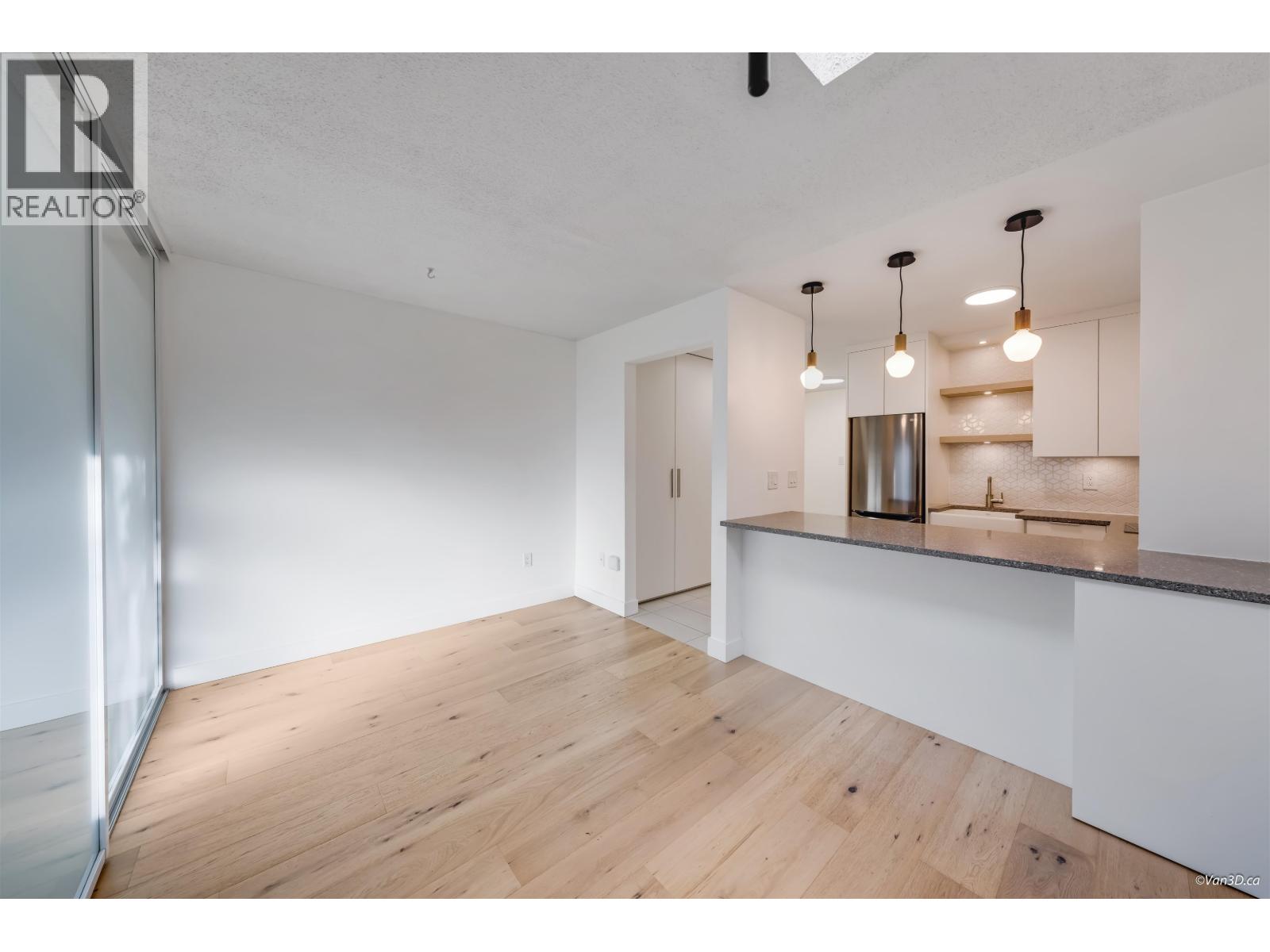 303 1545 E 2nd Avenue, Vancouver, British Columbia  V5N 1C8 - Photo 6 - R3113121