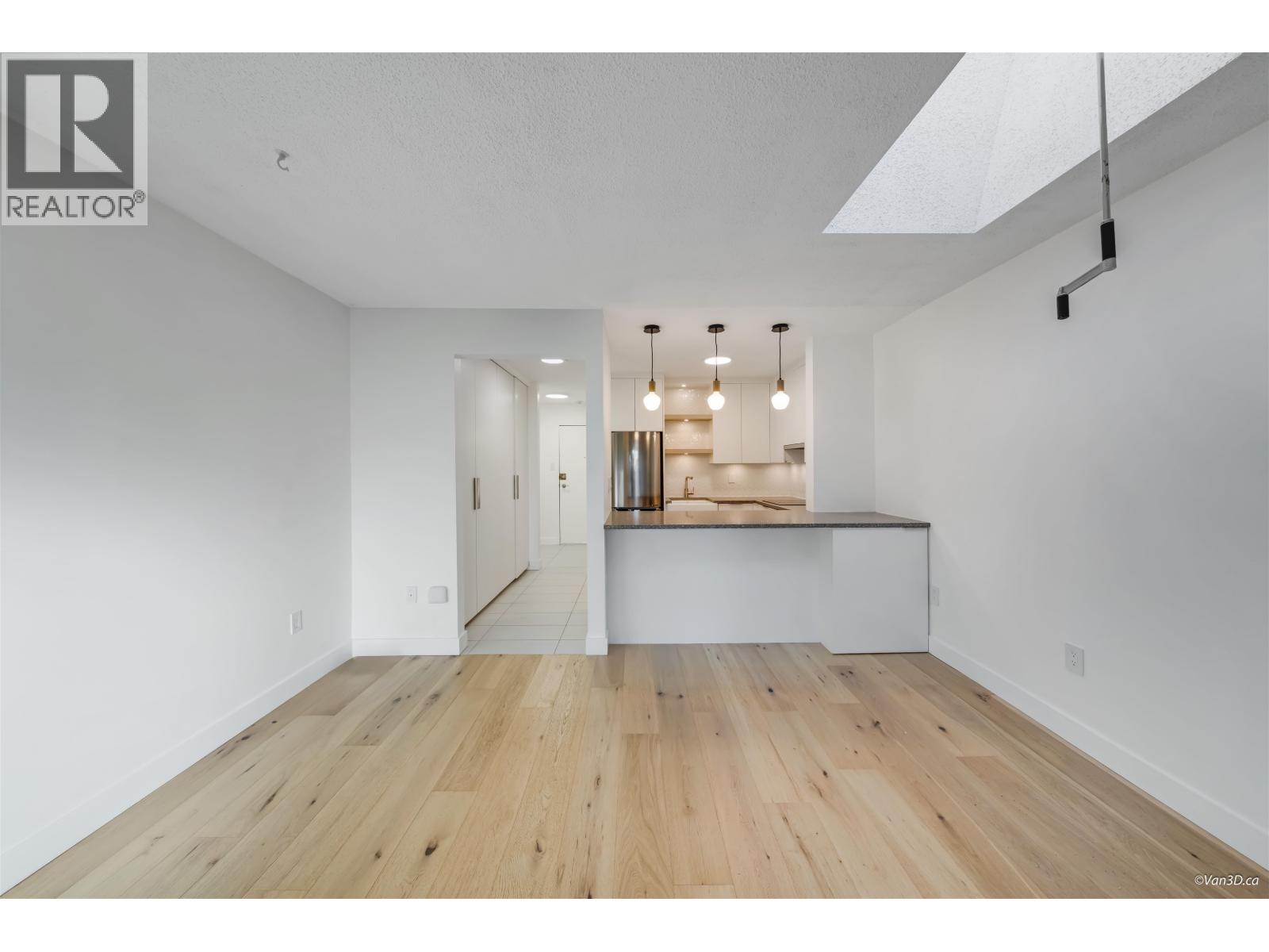 303 1545 E 2nd Avenue, Vancouver, British Columbia  V5N 1C8 - Photo 9 - R3113121