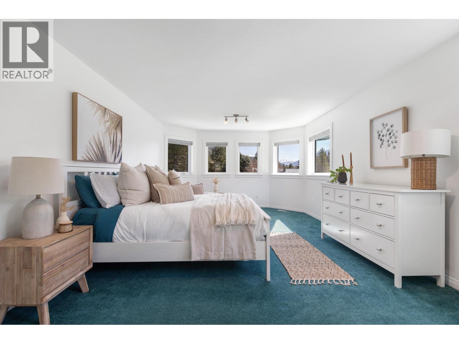 7569 Oberson Road, Pemberton, British Columbia  V0N 2L0 - Photo 21 - R3113125